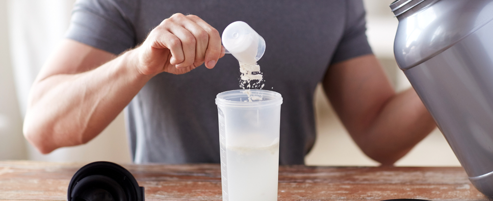 How Much Water Should I Drink on Creatine?